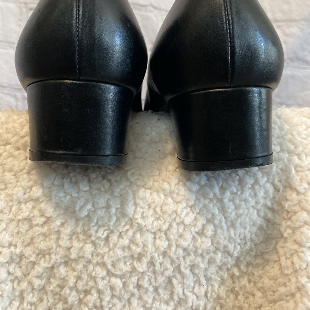 “SALVATORE FERRAGAMO” Women's Black Pumps…Sz 9 - Picture 6 of 9